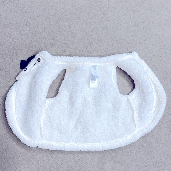 Just One You by Carter's White Fuzzy 2 Snap Closure Vest Baby Girls 3 Month Size - Picture 6 of 7